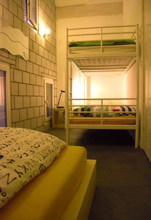 Hostel Tabakhuesli Stein  الغرفة الصورة